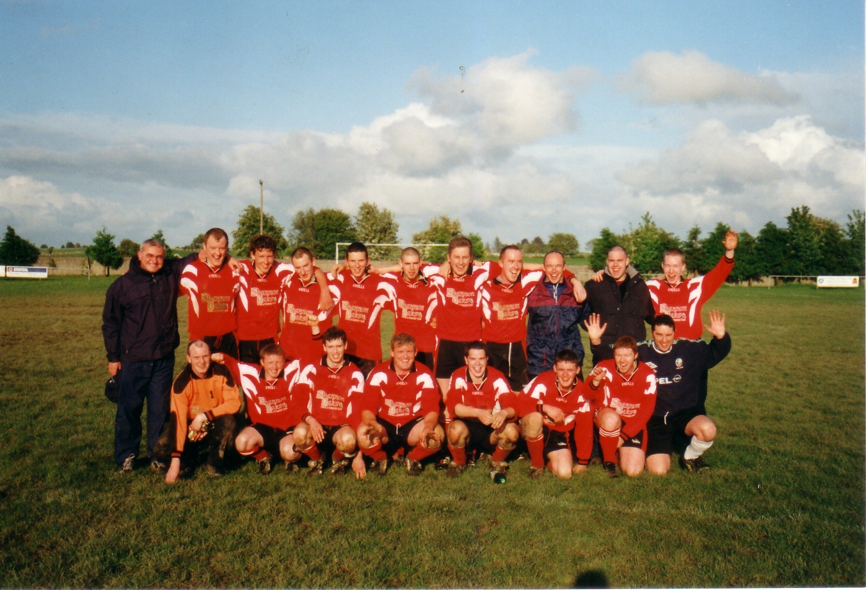 teamphoto_02.jpg